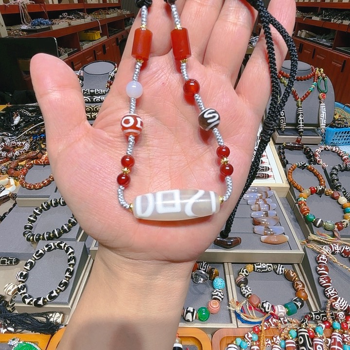 未镶嵌玛瑙/玉髓珠宝奇石