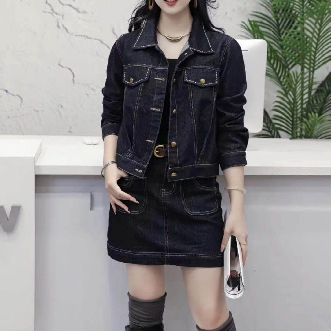 深蓝色短款牛仔外套女春秋装2025新款复古休闲翻领夹克小个子上衣