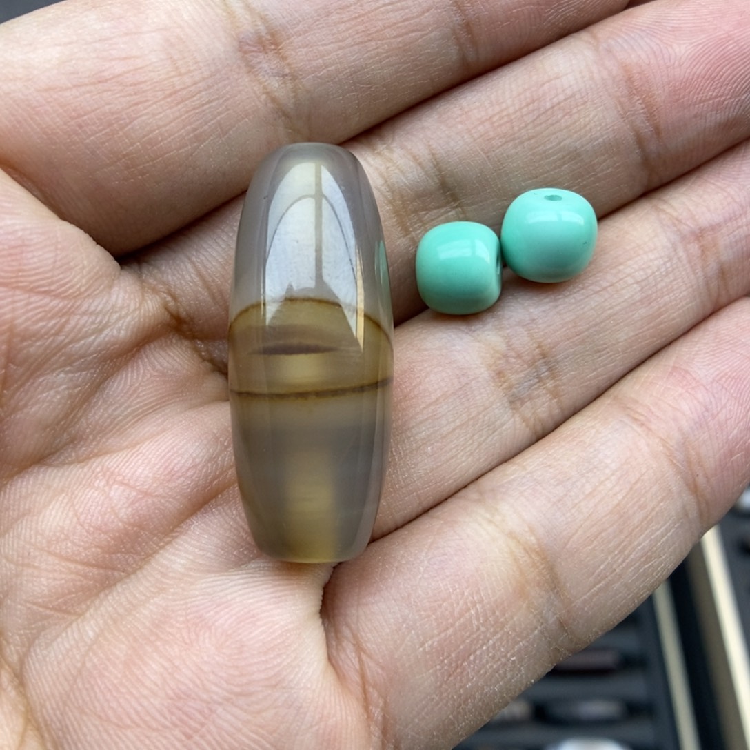 成***子玛瑙/玉髓未镶嵌玛瑙