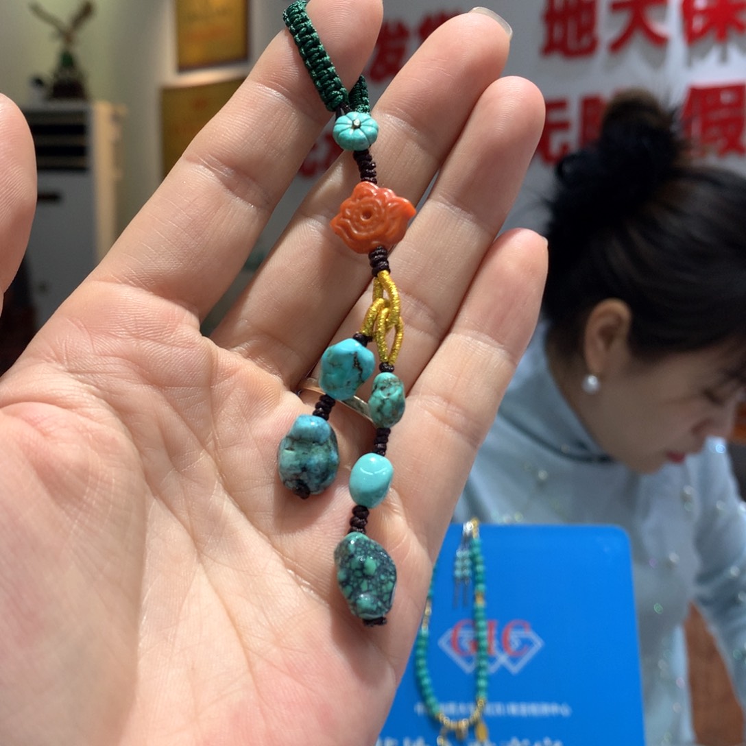 绿松石配饰未镶嵌