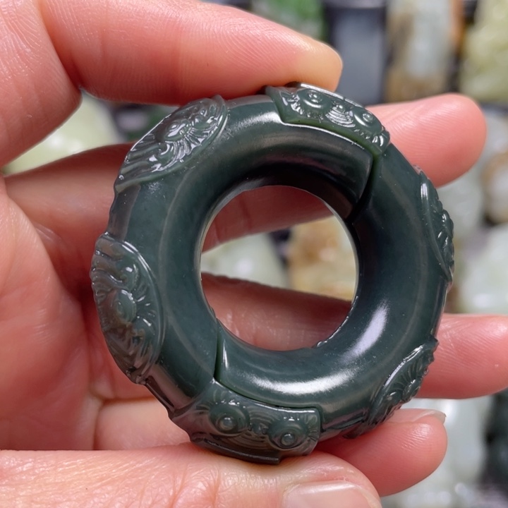 和田玉未镶嵌挂件