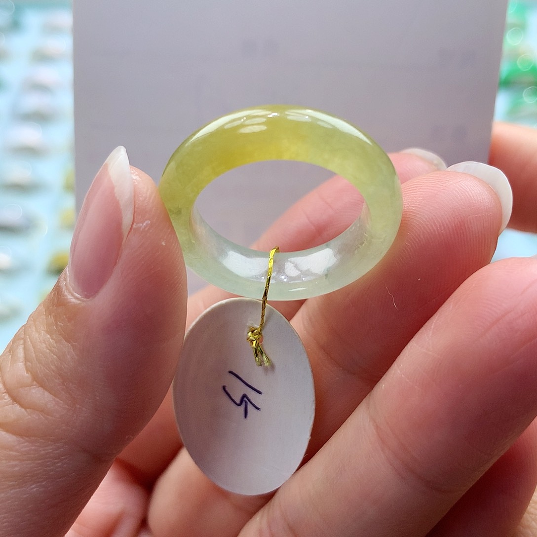 翡翠戒指未镶嵌15圈