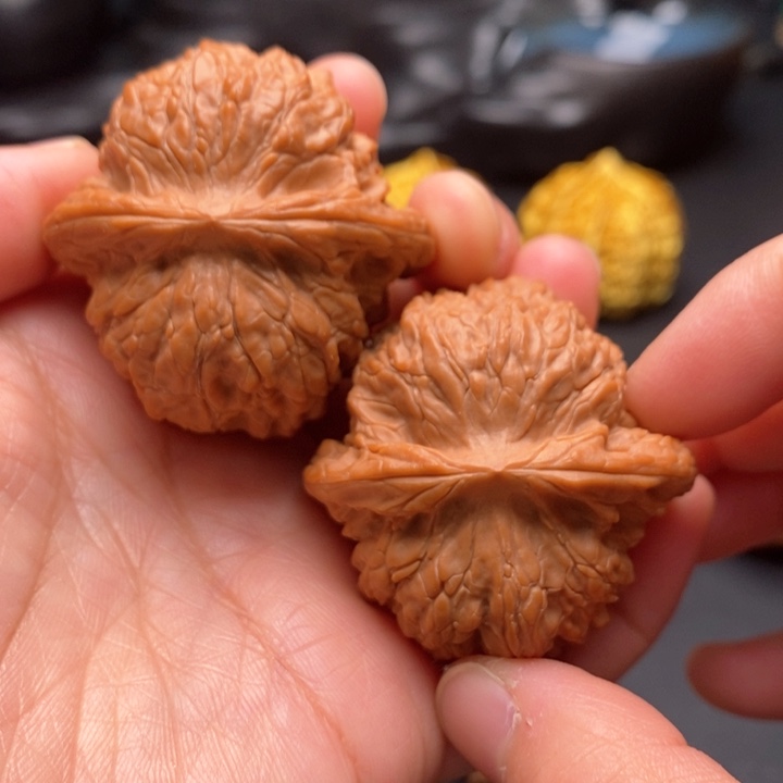 追***游把件文玩核桃血麒麟42尺