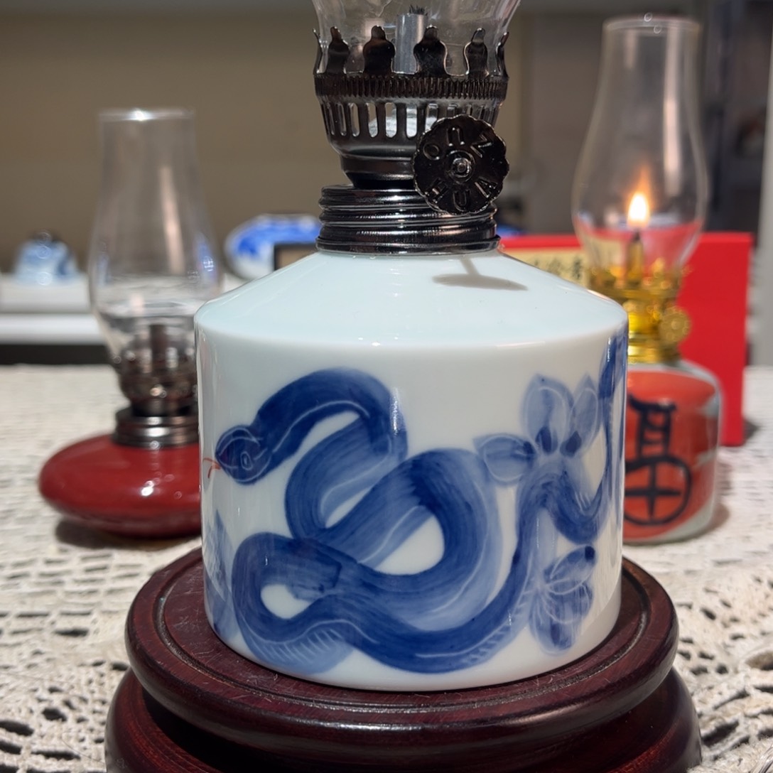 摆件景德镇陶瓷香薰灯