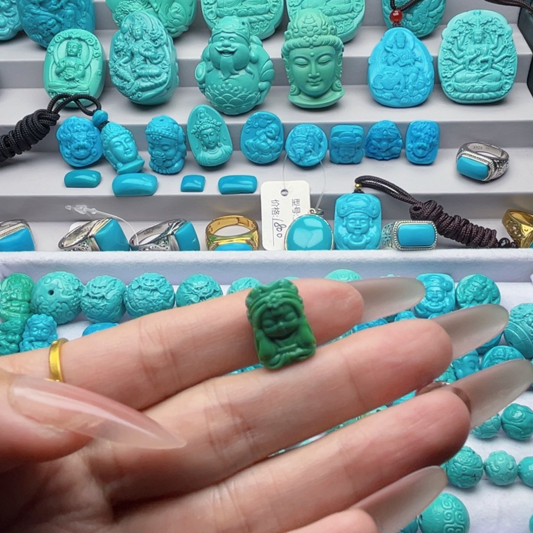 绿松石雕刻未镶嵌