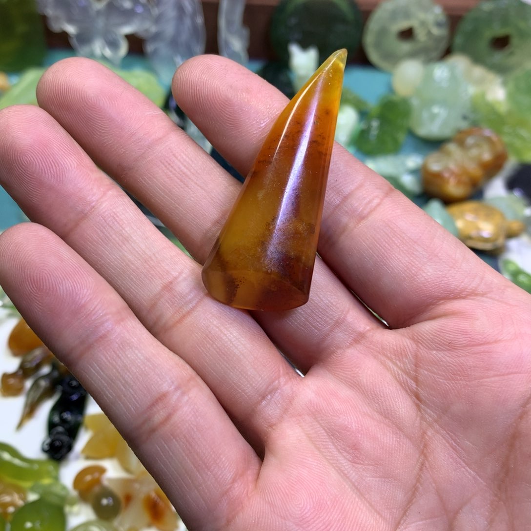 岫玉颈饰未镶嵌随行