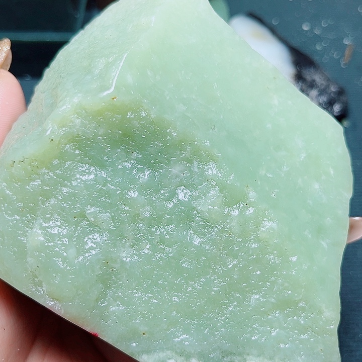 情***逝和田玉未镶嵌珠宝奇石