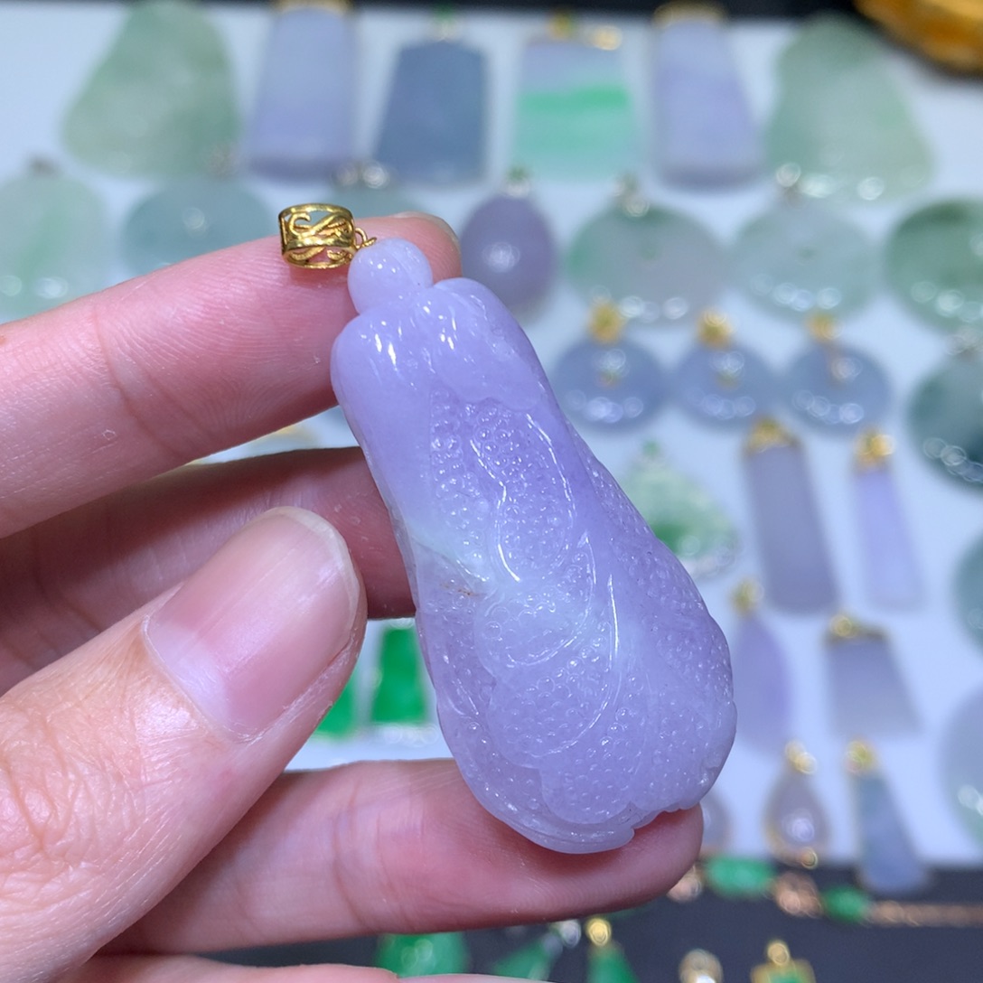 翡翠吊坠(不含链)18K金镶嵌