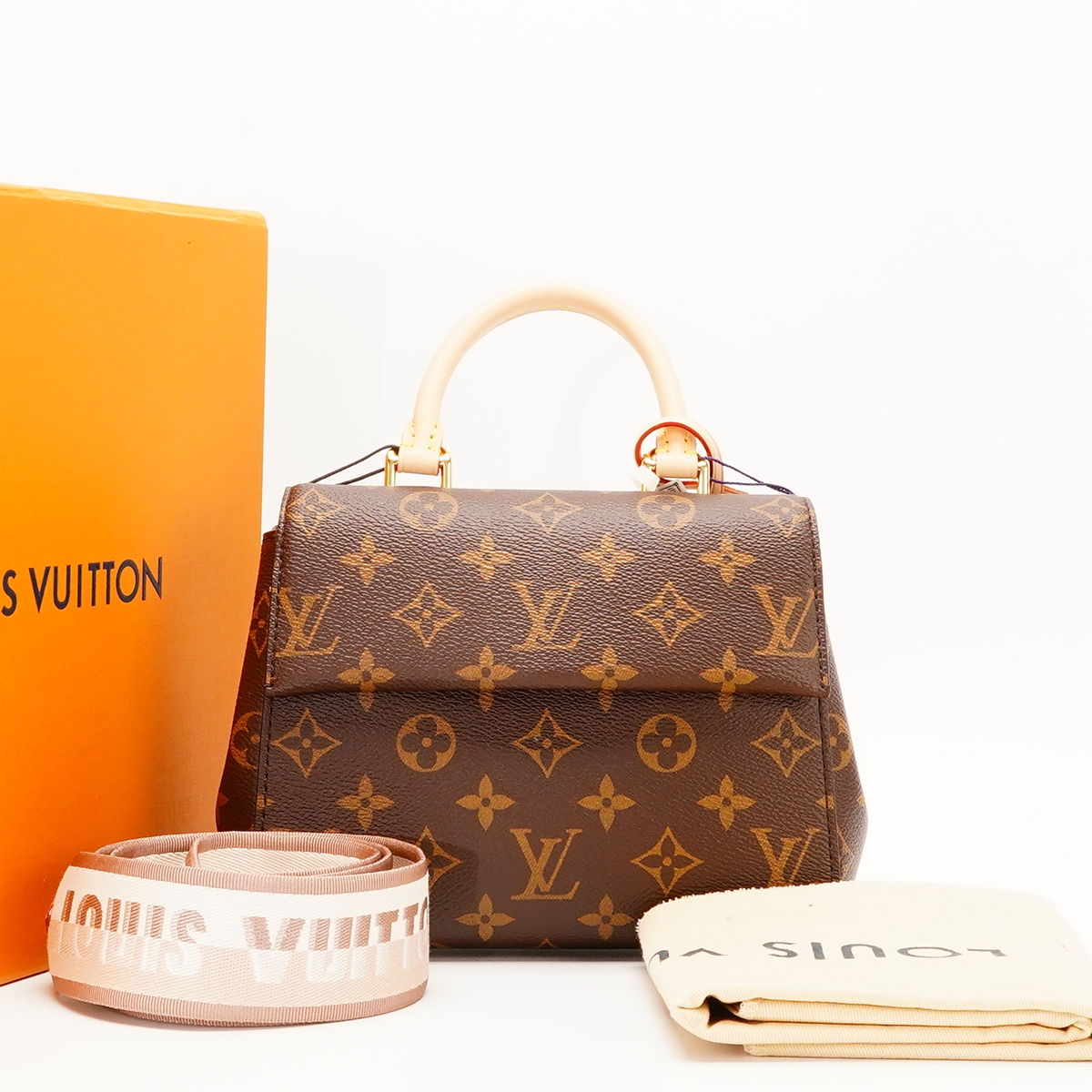 95新 LouisVuitton/路易威登 【总仓一口价】clunymini斜挎包/
