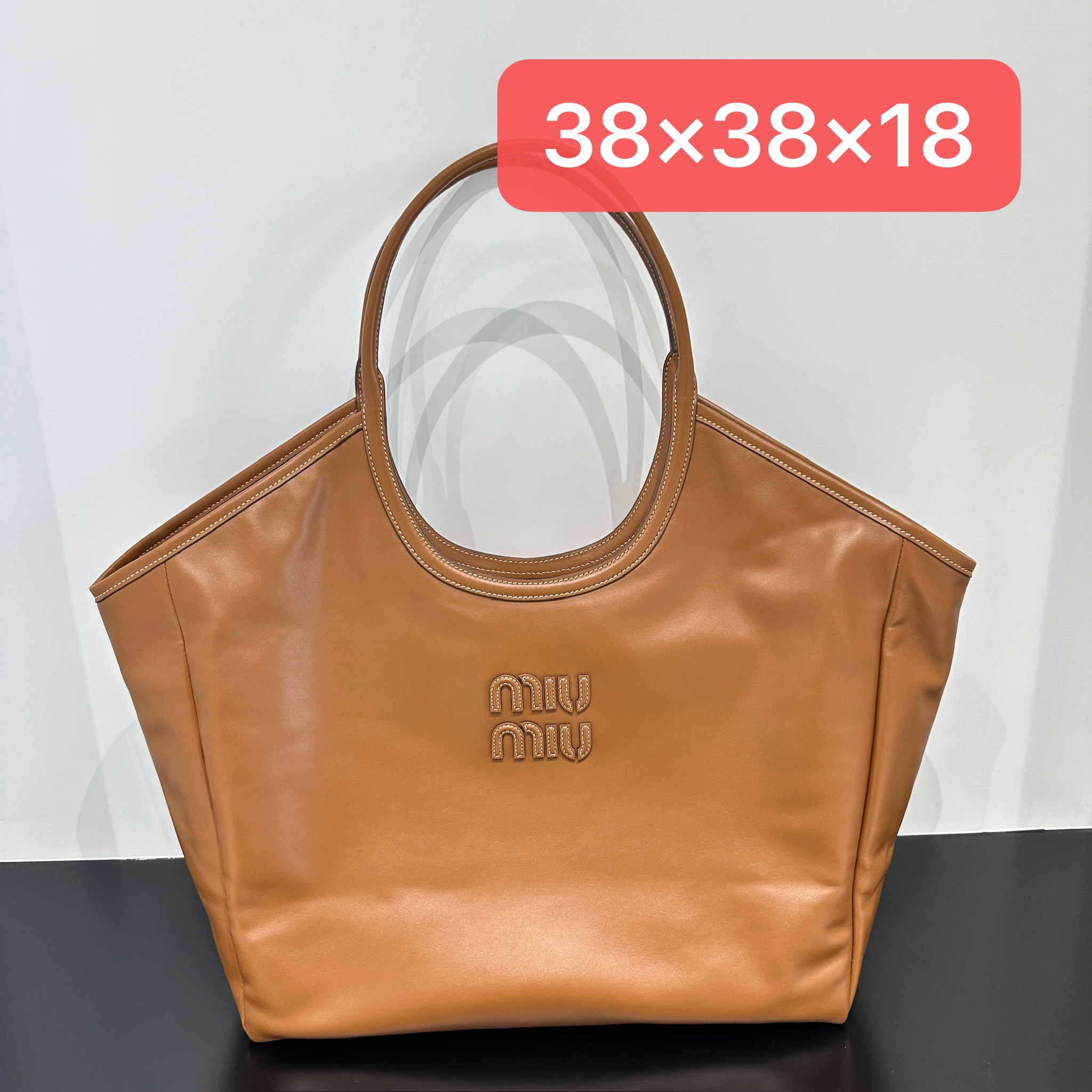 全新未使用 MIU MIU/缪缪 Ivy大号焦糖色单肩包公价21900