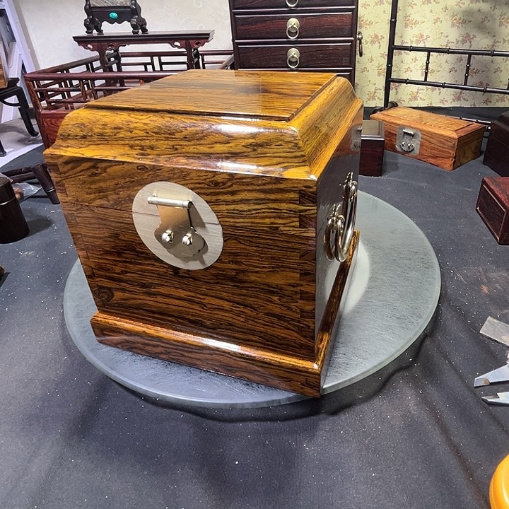 非洲紫檀（红花梨）黄金檀