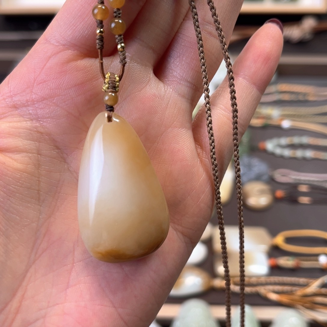 和田玉颈饰未镶嵌5️⃣*大水滴