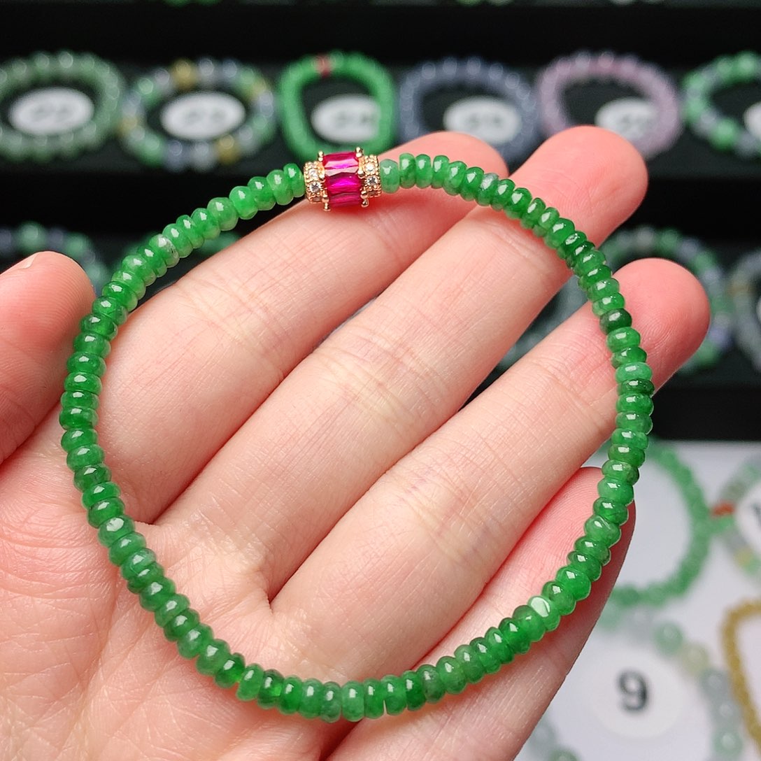 翡翠手链未镶嵌翡翠