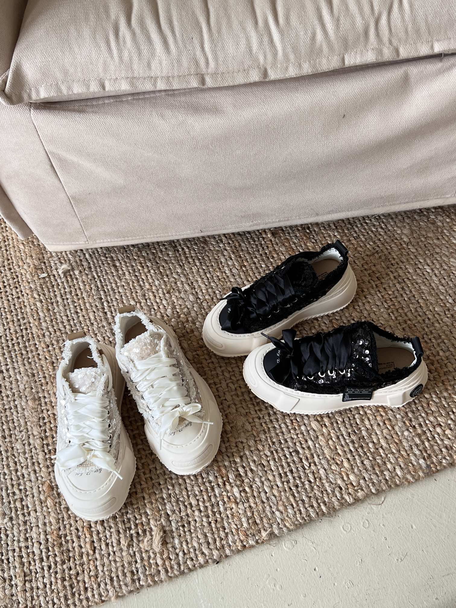 888-10 开口笑透气德训鞋女2025夏季新款小众系带溶解休闲鞋