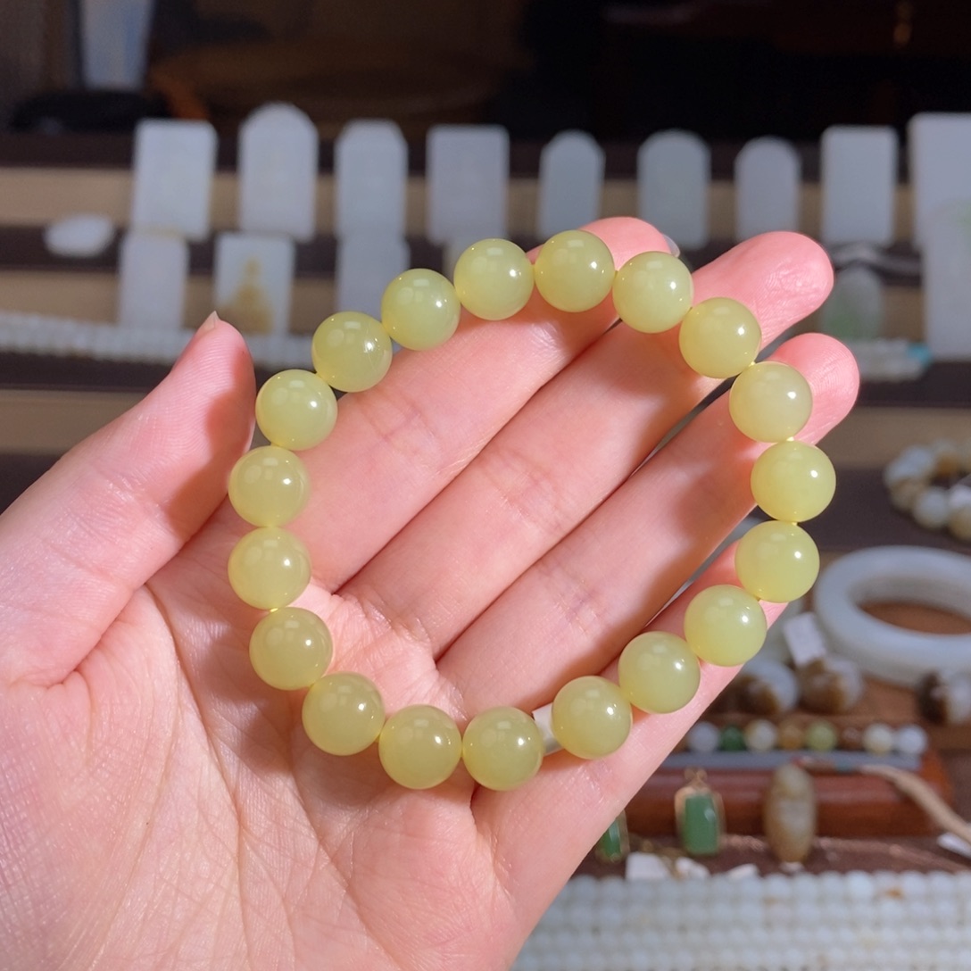 手链未镶嵌和田玉（黄玉）