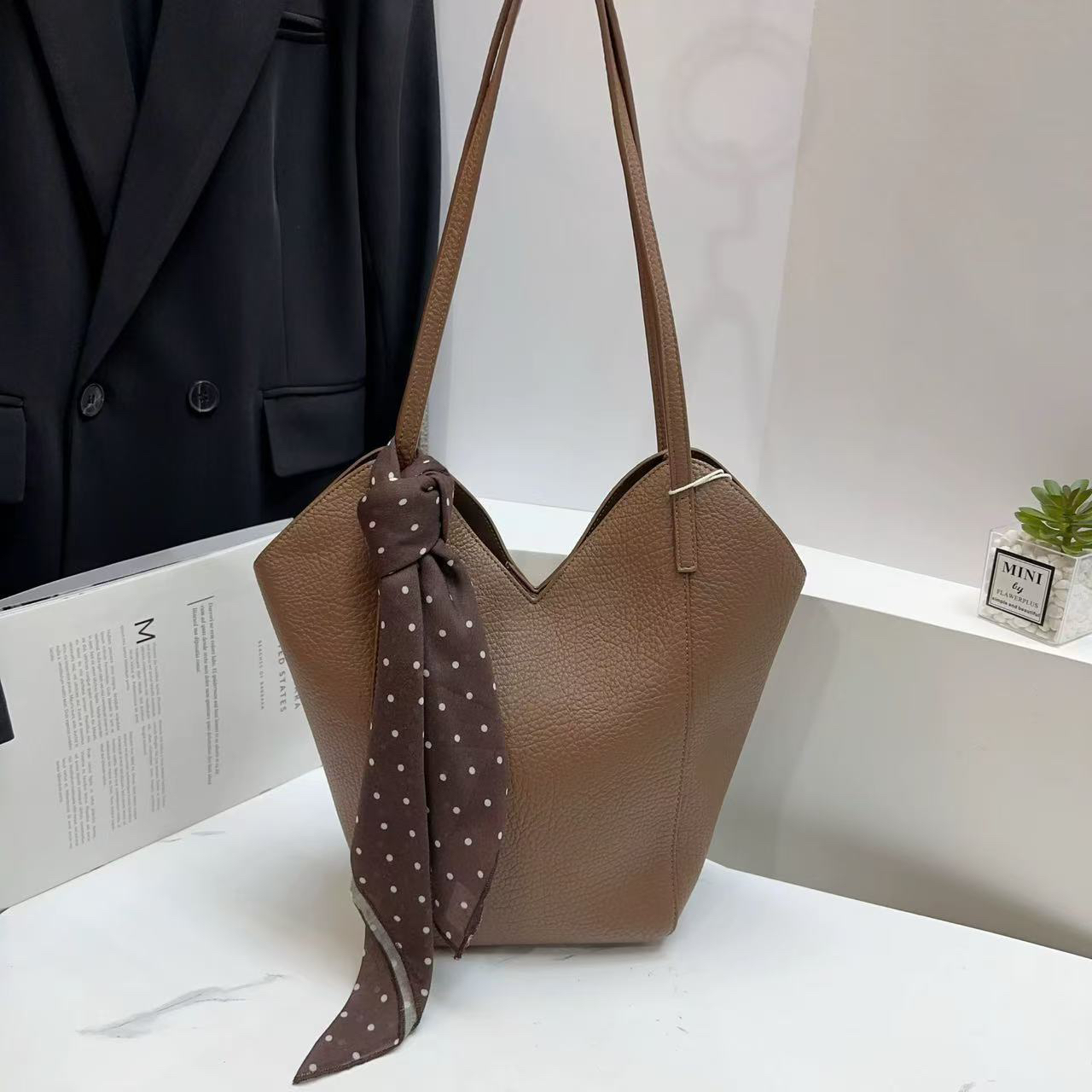 轻奢百搭高级感气质时尚斜挎女士包新品A53