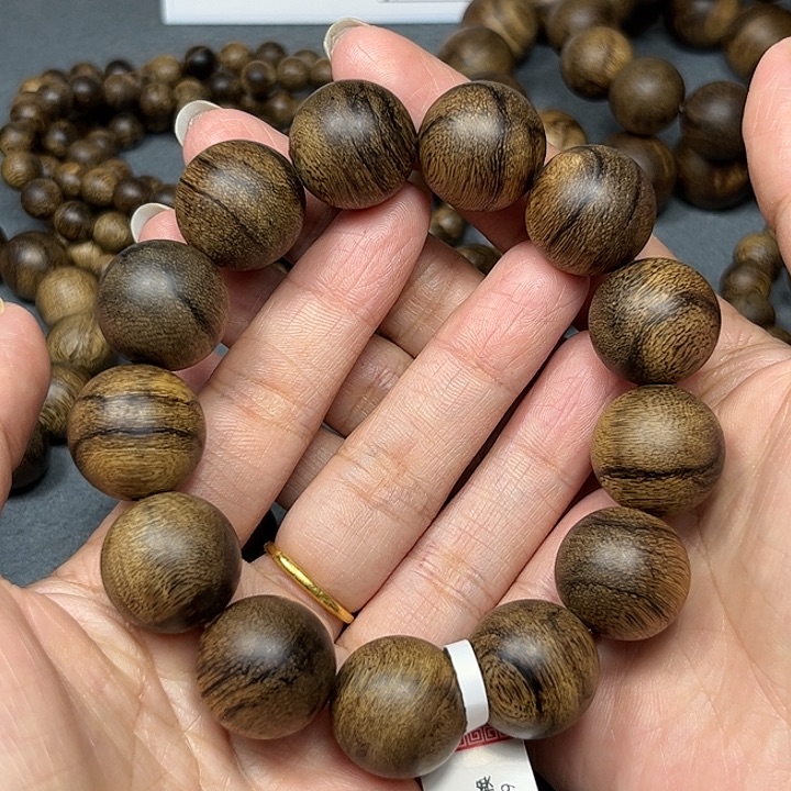 手串沉香越南芽庄白棋虎皮留疤1.8