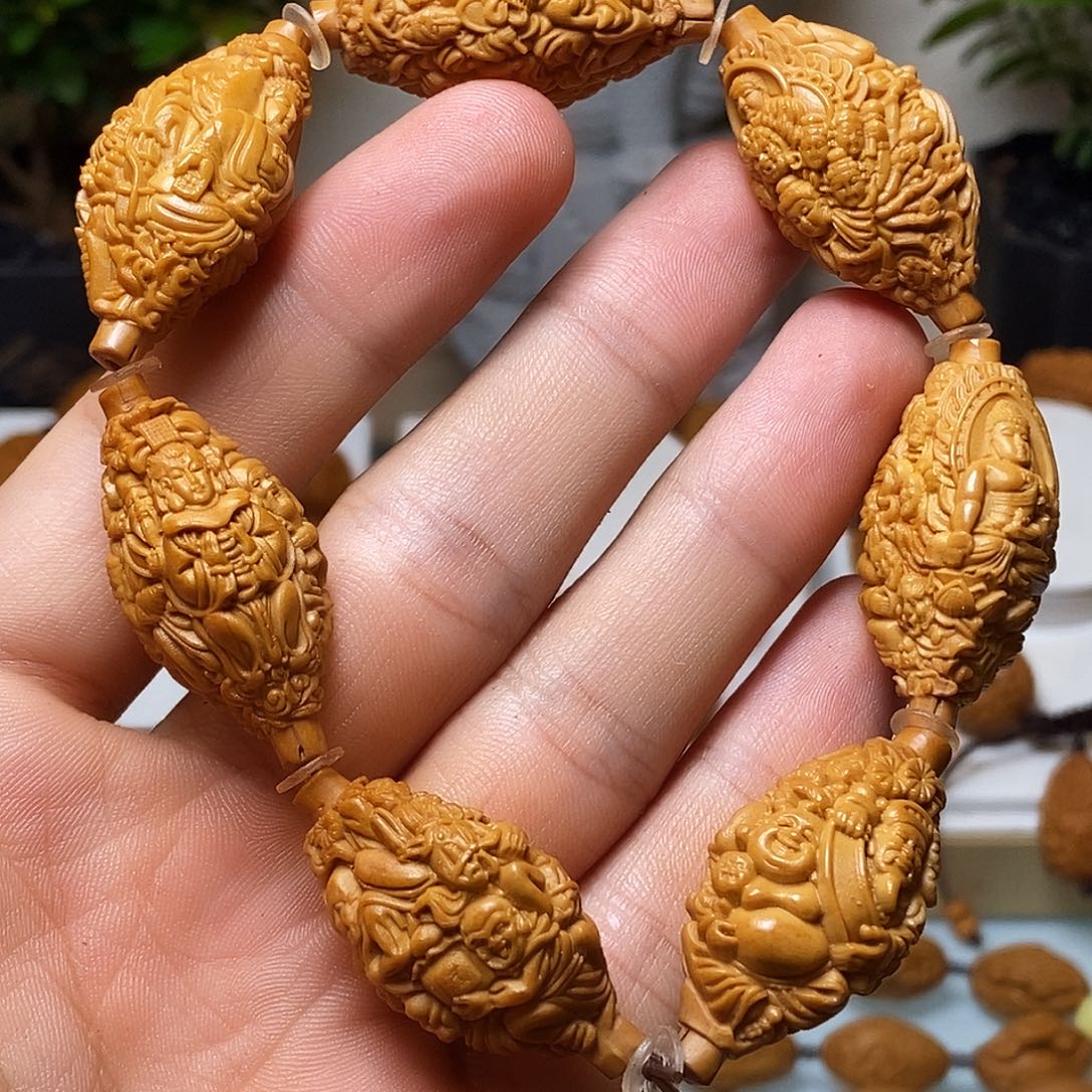 橄榄核吊坠bhhhhhhhvghghhh