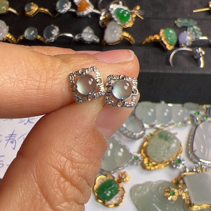 翡翠耳饰18K金镶嵌翡翠吊坠项链