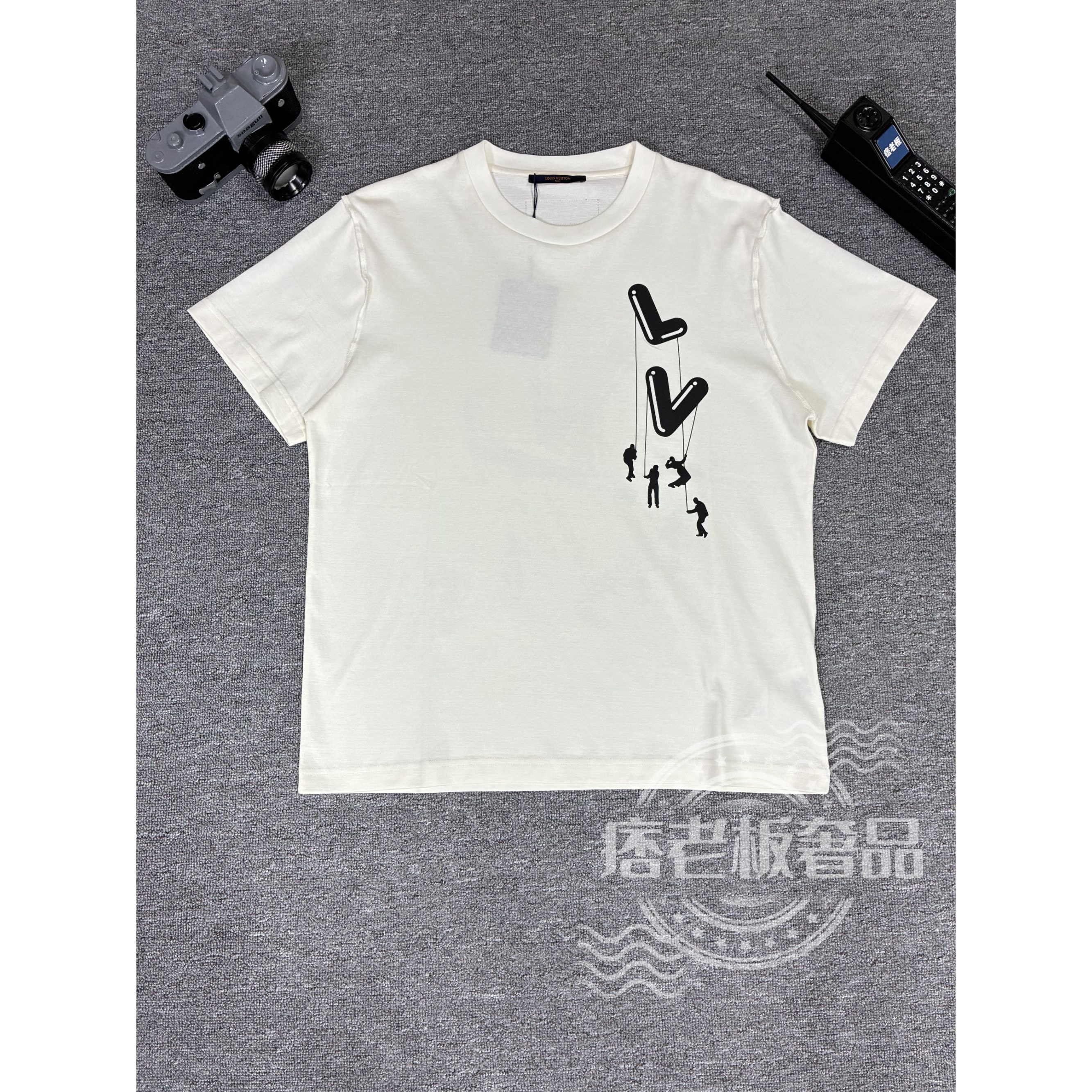 未拆封 LouisVuitton/路易威登 伞兵短袖