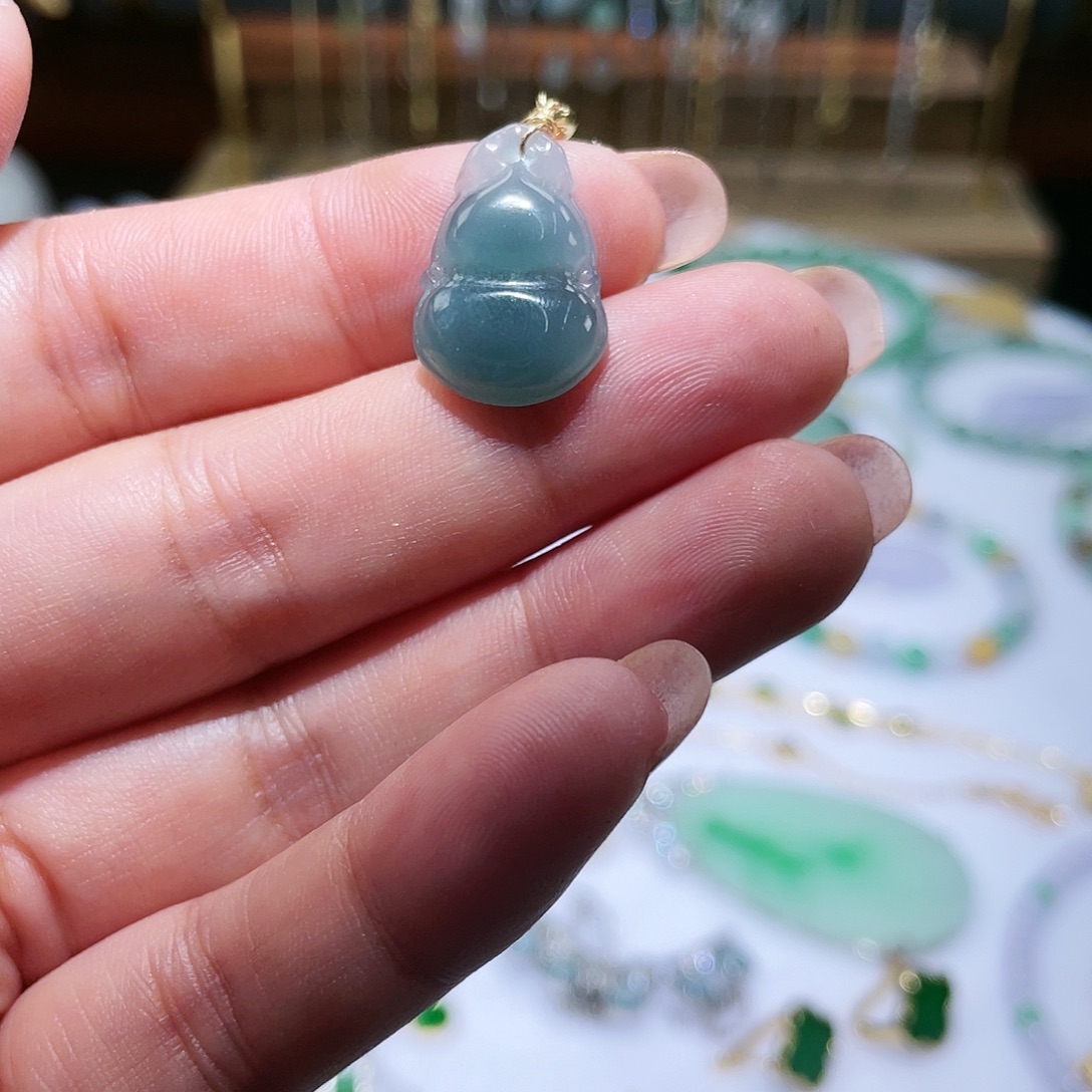 翡翠14K金镶嵌吊坠(赠链)