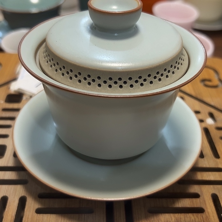 微瑕介意的勿拍，喜欢再下单，谢谢支持！盖碗