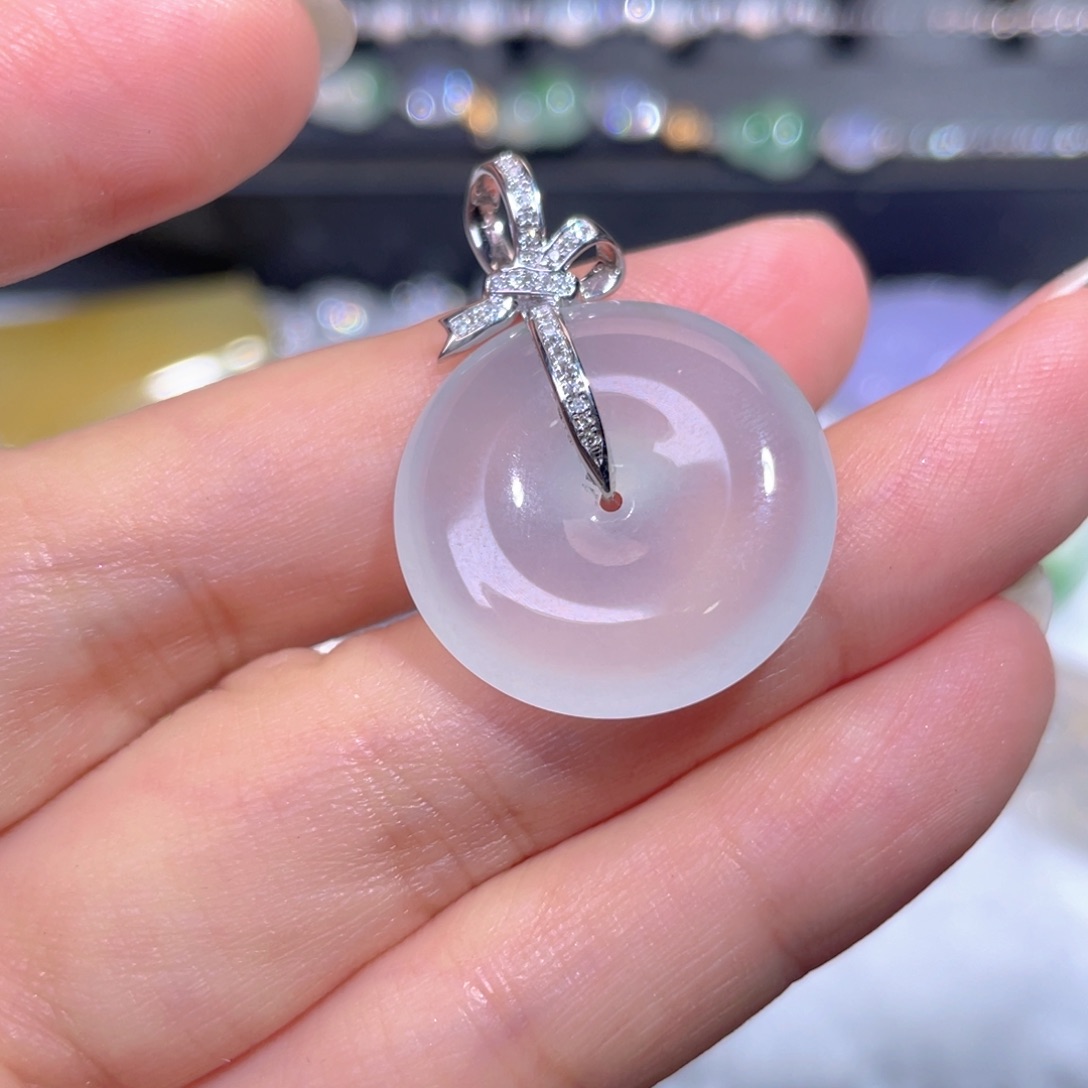 颈饰18K金镶嵌翡翠翡翠