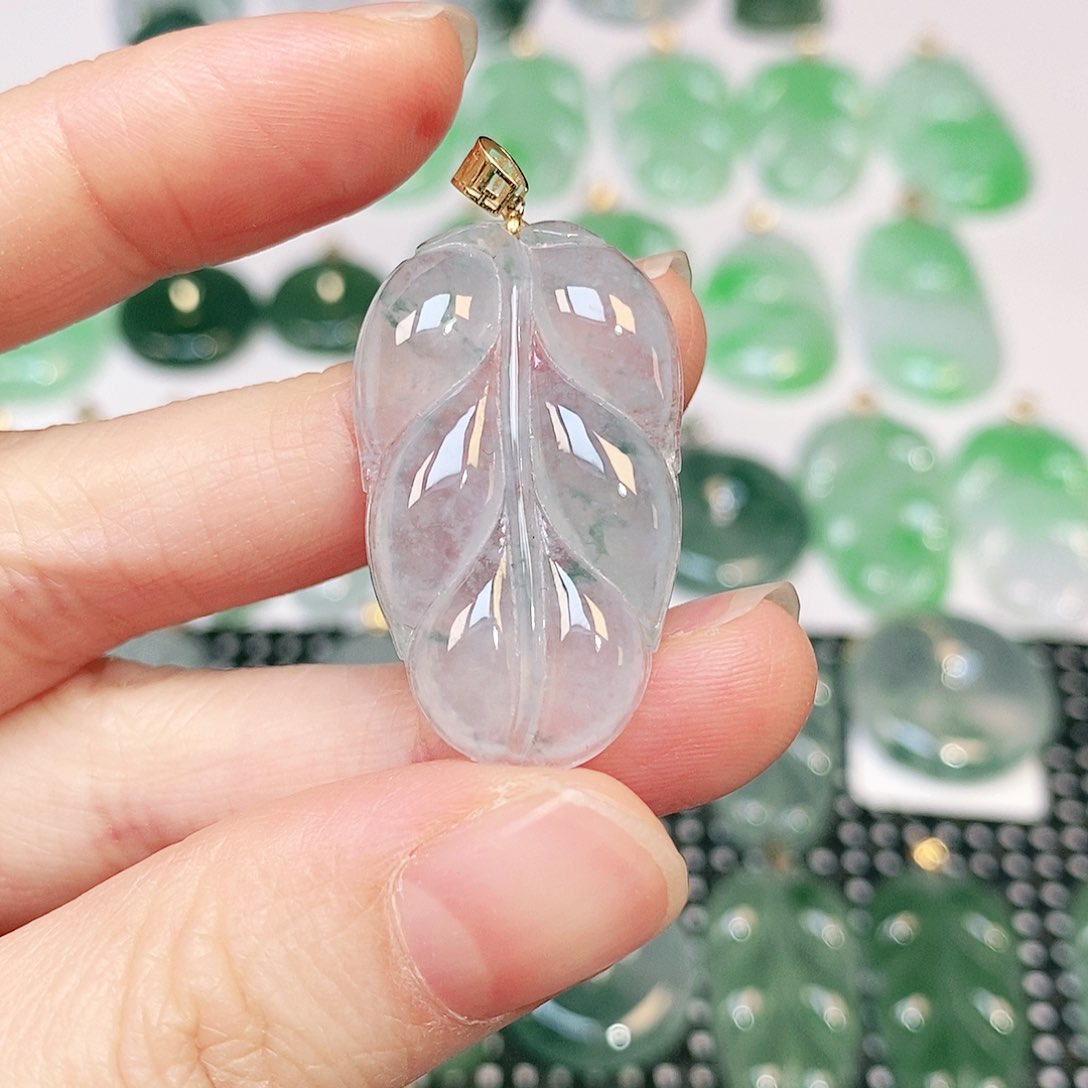 翡翠吊坠(不含链)18K金镶嵌