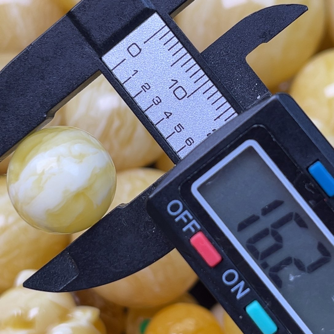 裸石蜜蜡未镶嵌！