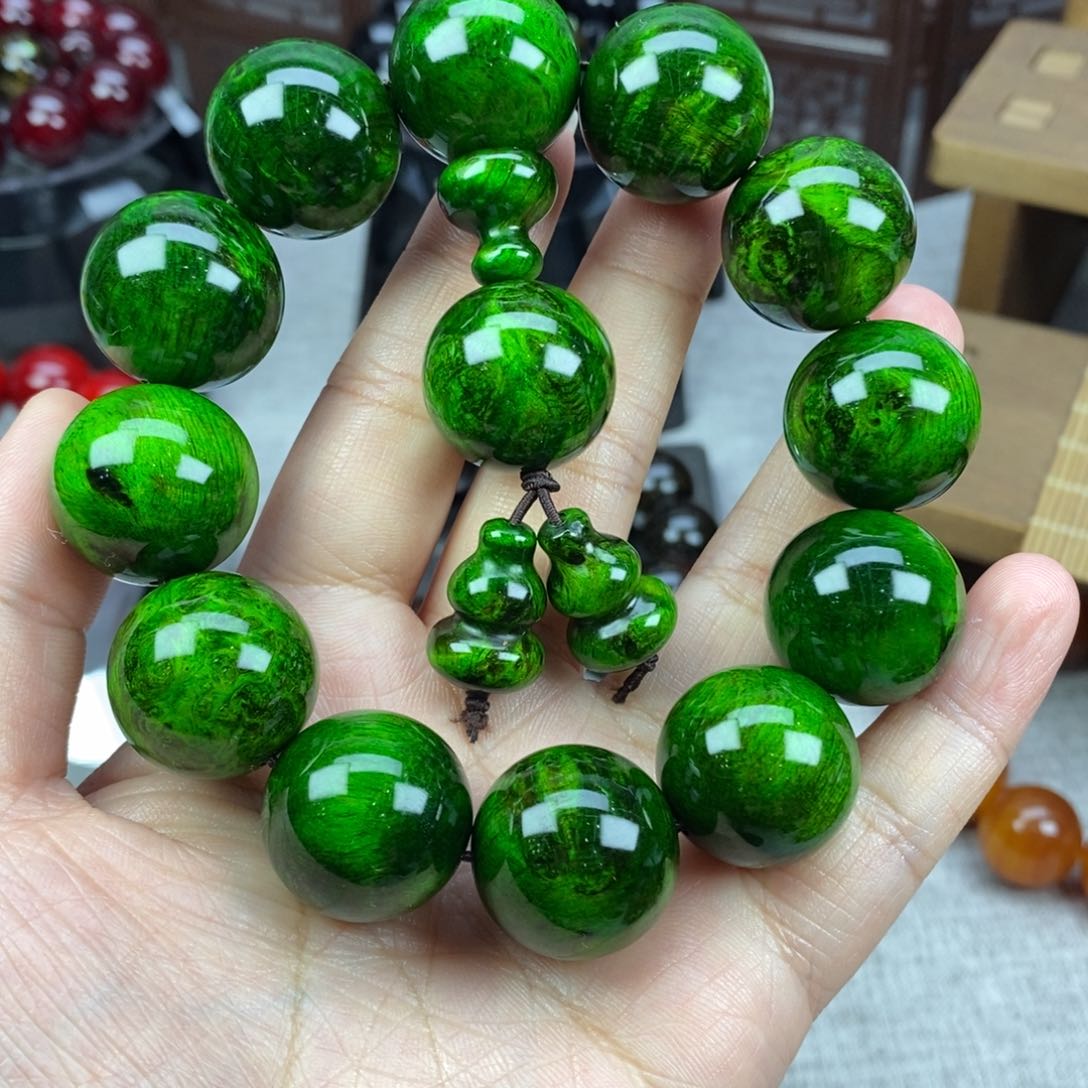 松木（琥珀木）手串/手链哇****斯