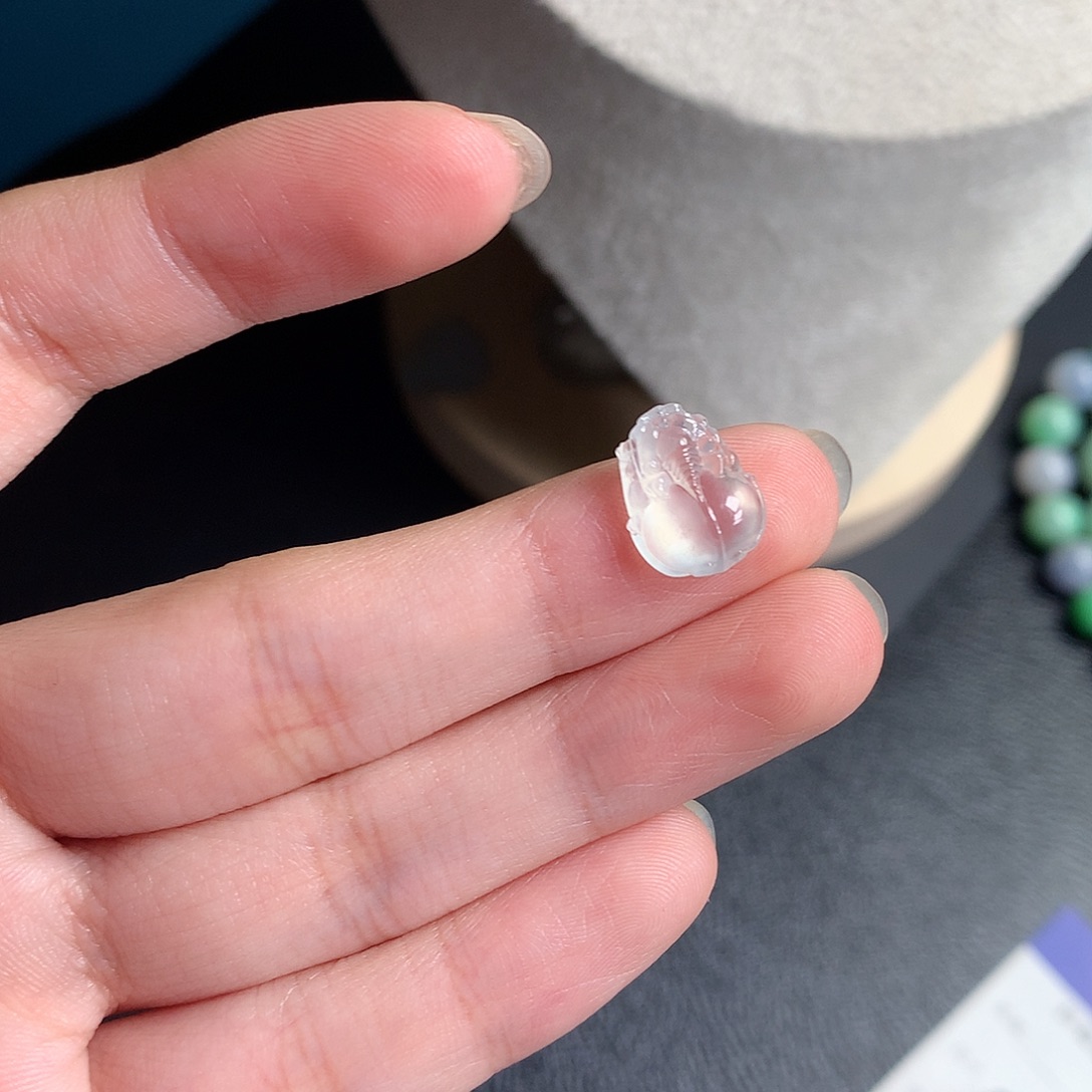 翡翠裸石缅甸天然A货翡翠冰种貔貅