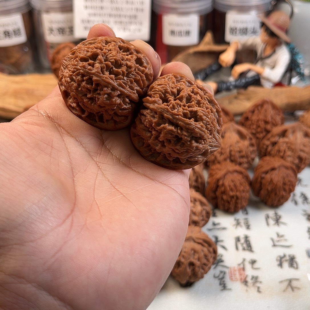 文玩核桃吊坠满天星39尺全品（已打底）