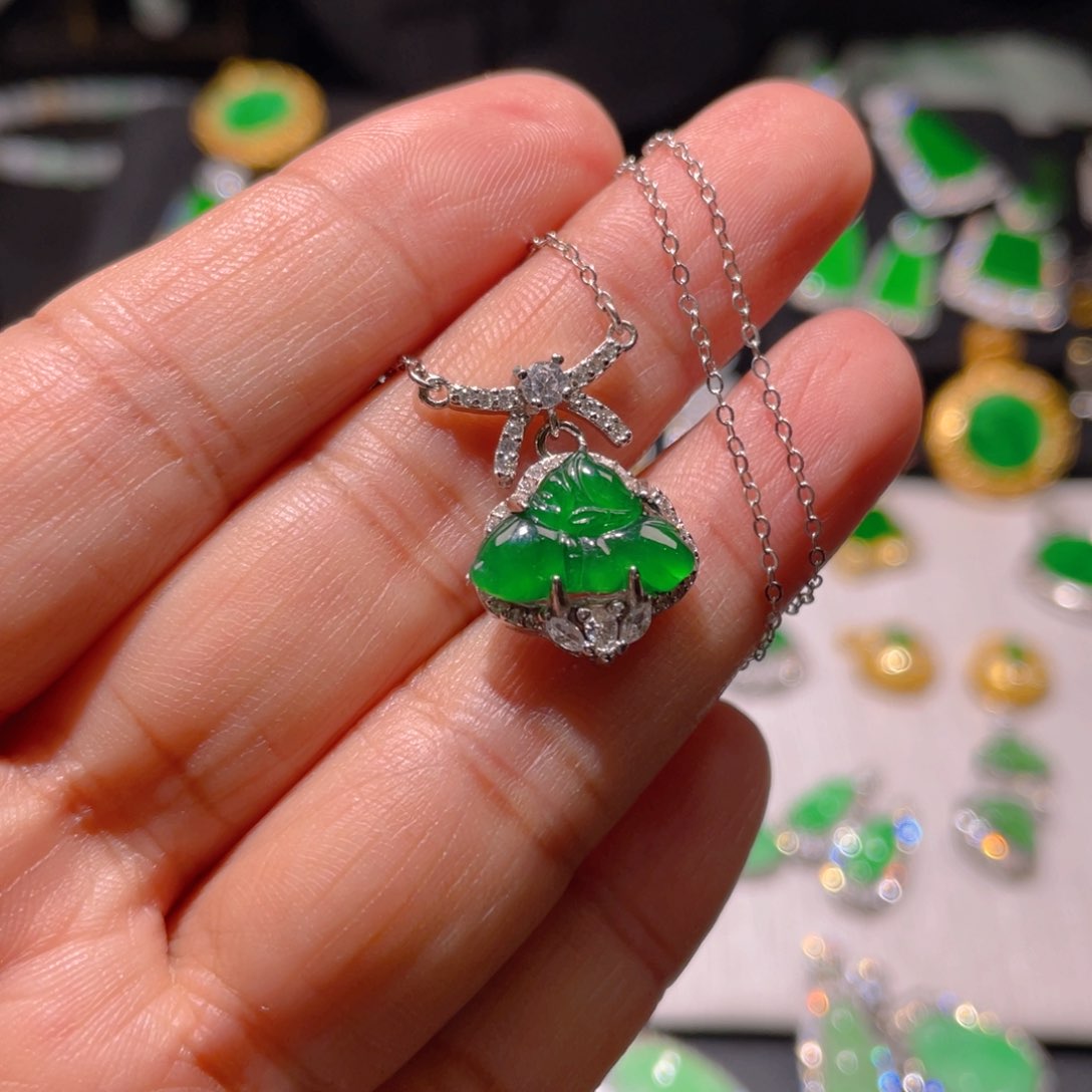 翡翠颈饰银S925镶嵌精品