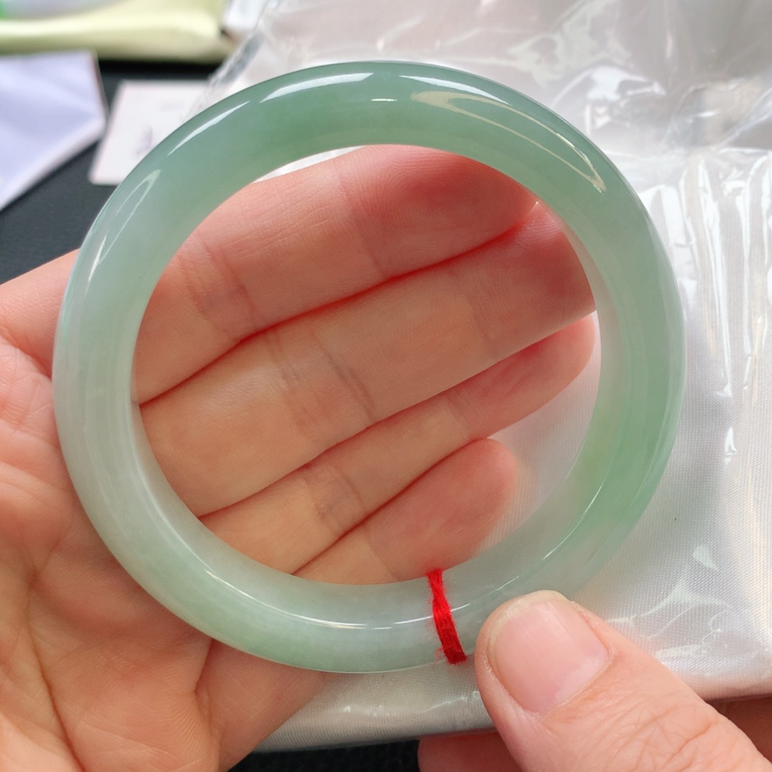 翡翠手镯未镶嵌58正