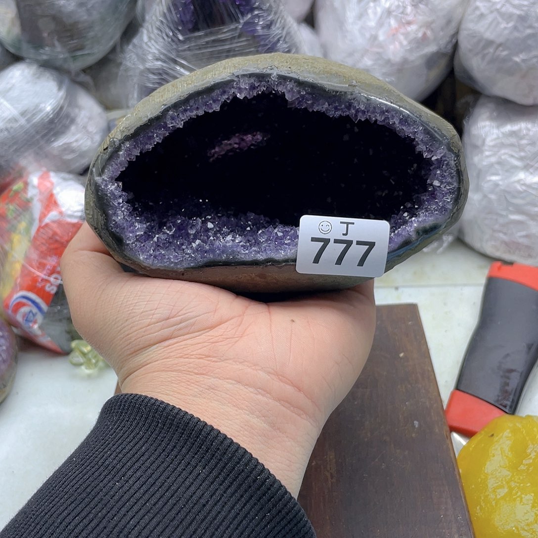 紫晶大型摆件（非配饰）未镶嵌