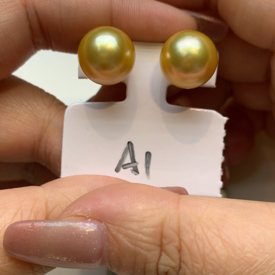 18K金镶嵌耳饰海水珍珠