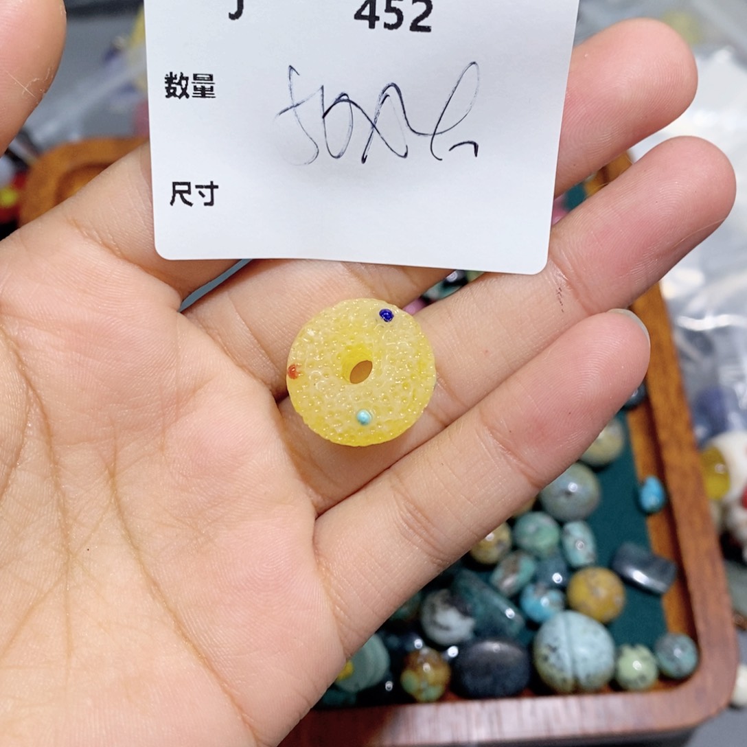 瓦***噶银S925镶嵌颈饰水晶J452