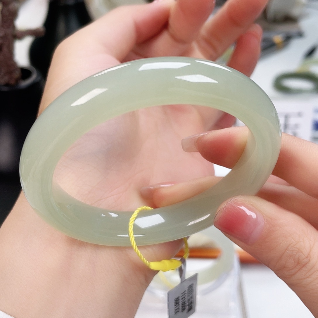 和田玉手镯56未镶嵌