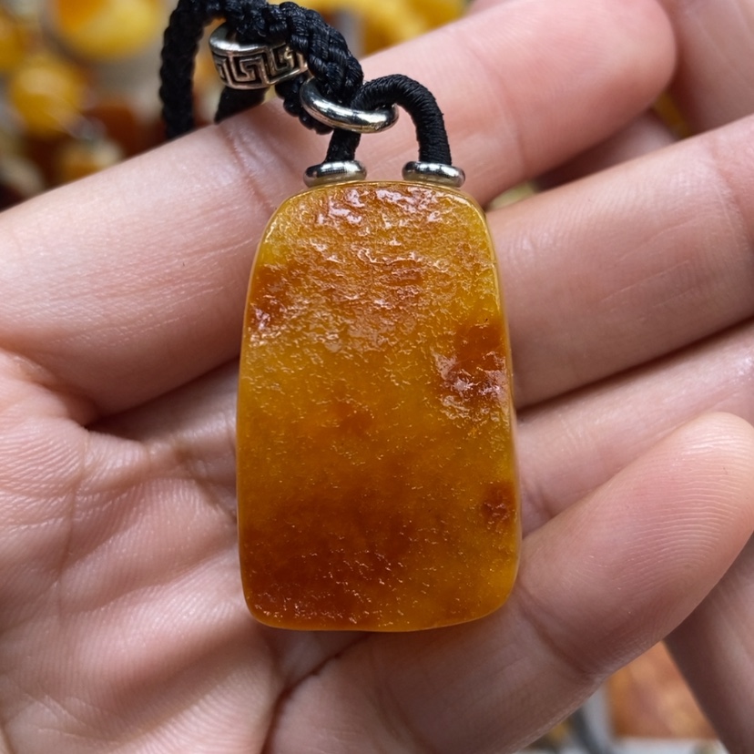 【闪购商品】琥珀颈饰未镶嵌