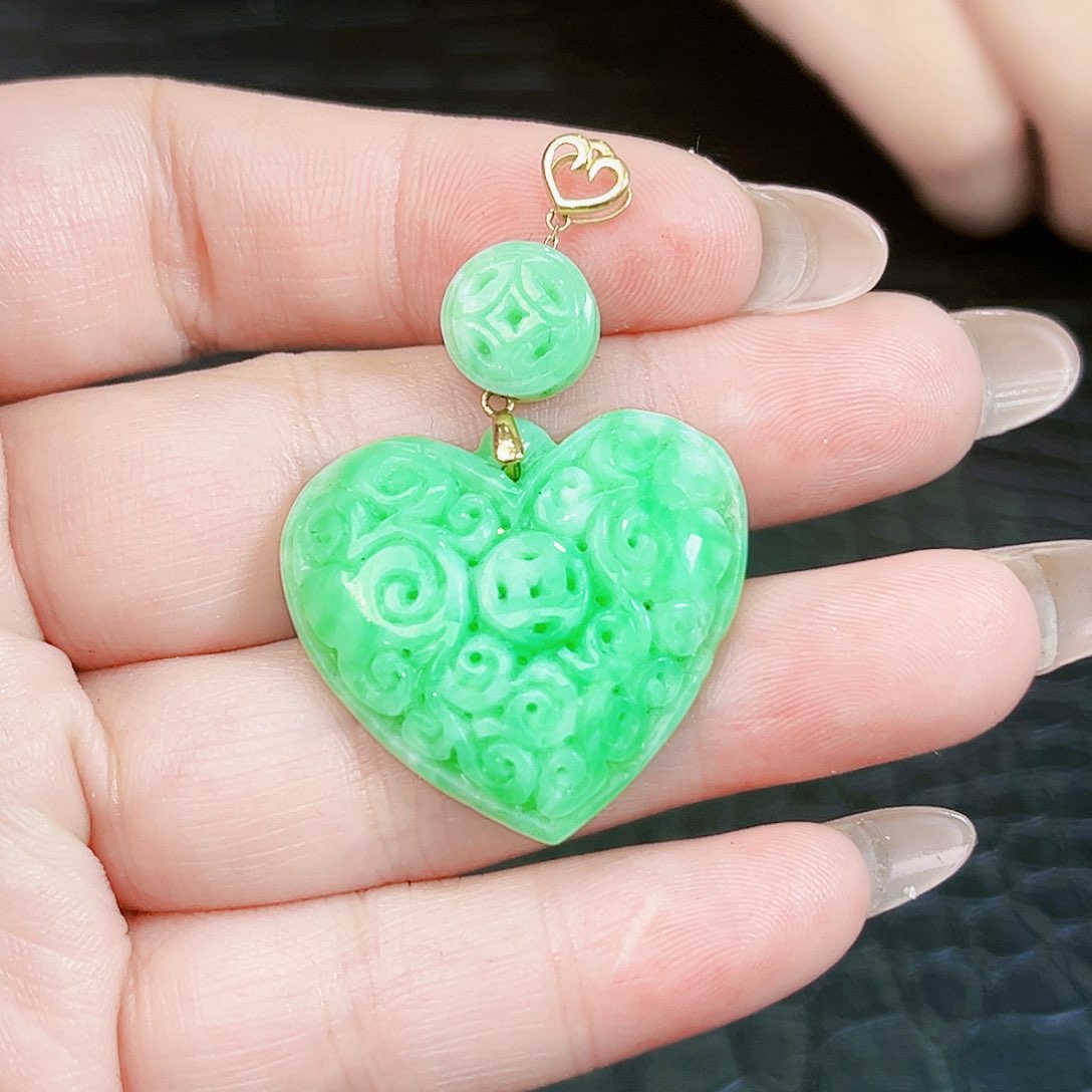 翡翠颈饰18K金镶嵌吊坠