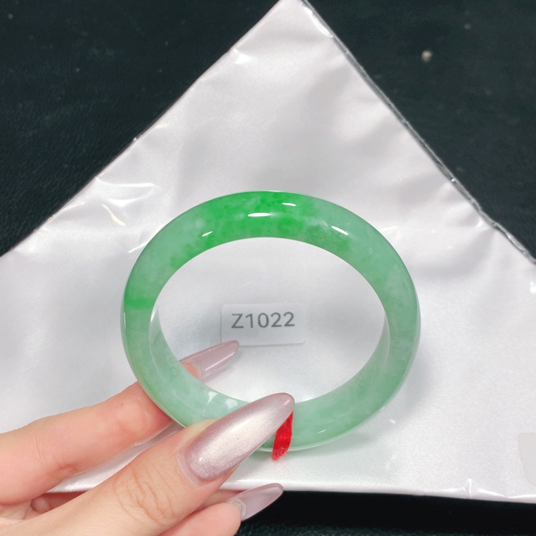 翡翠未镶嵌手镯天然翡翠手镯04