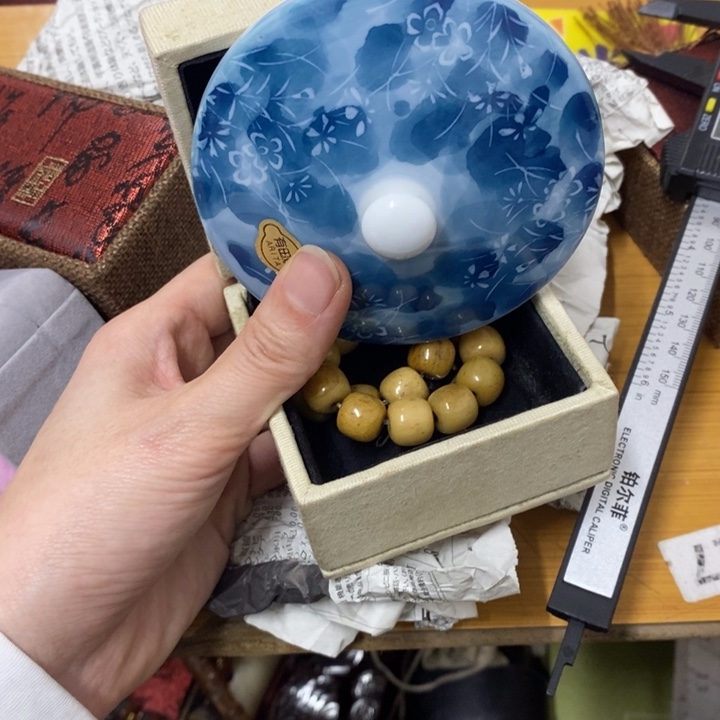 摆件中古工艺品一件