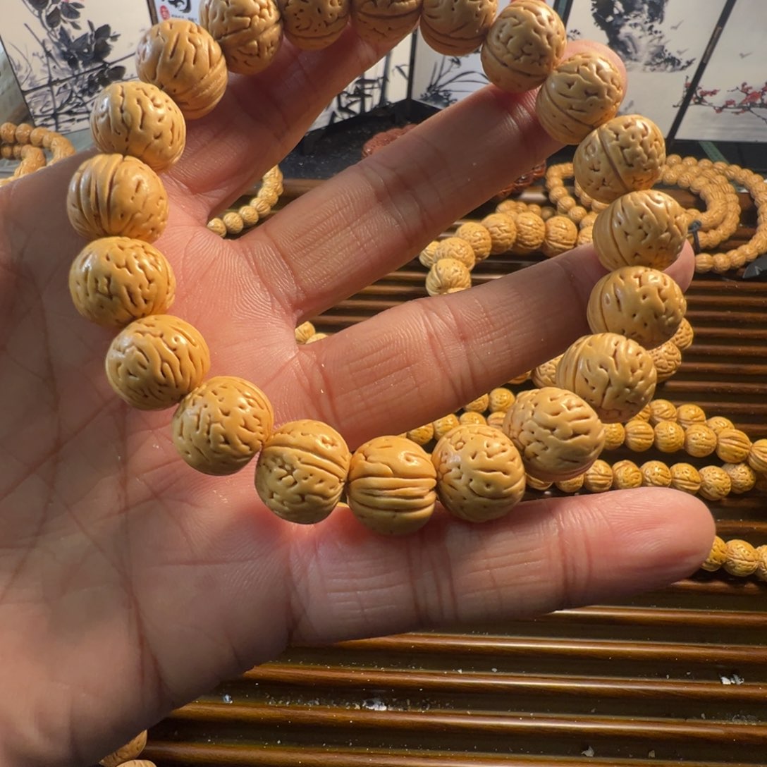 温***）吊坠龙脊菩提黄桃