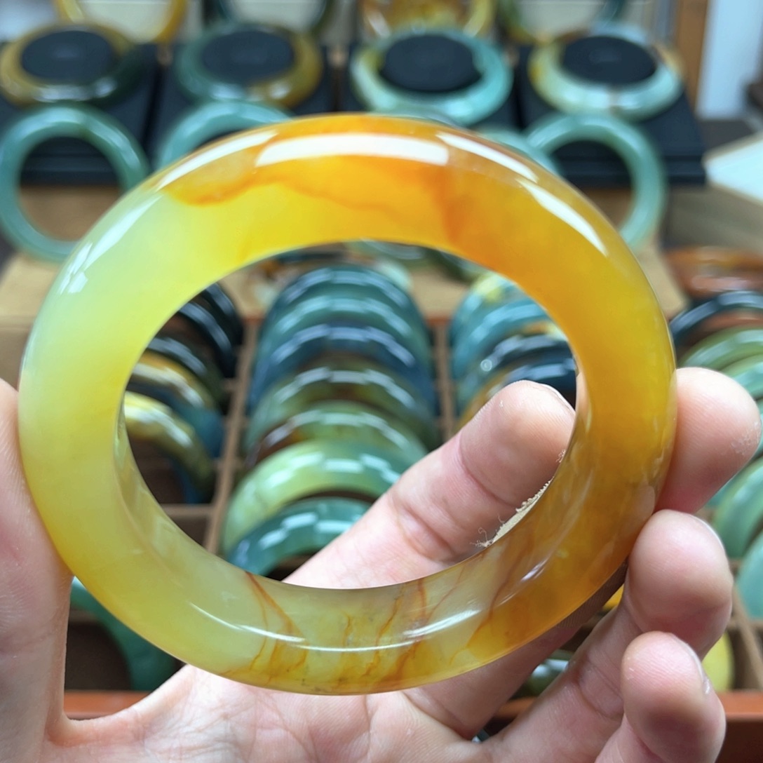 蛇纹石玉未镶嵌手镯桔*?