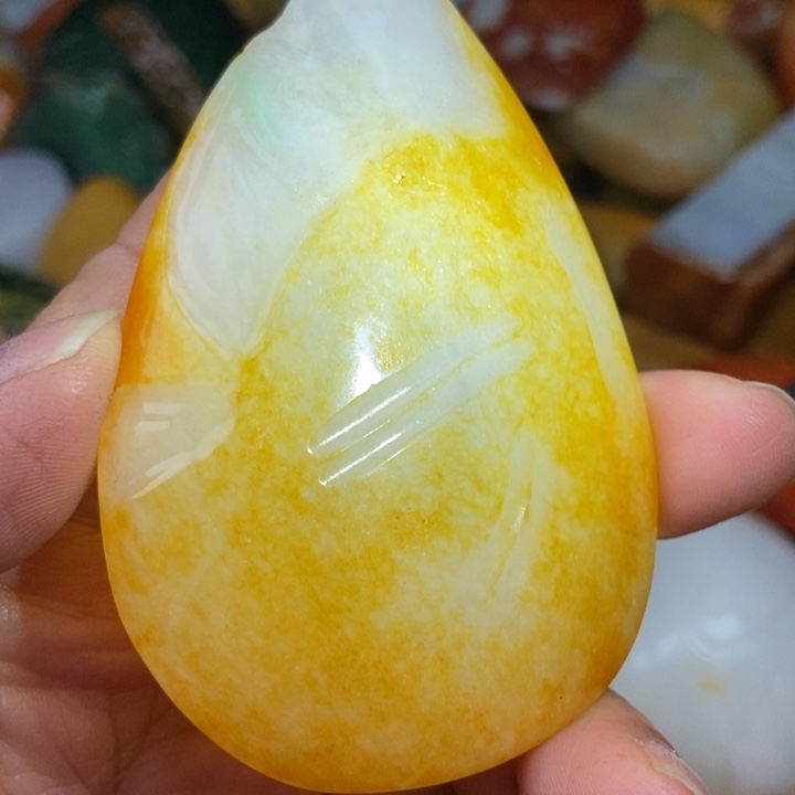 定制翡翠未镶嵌包工