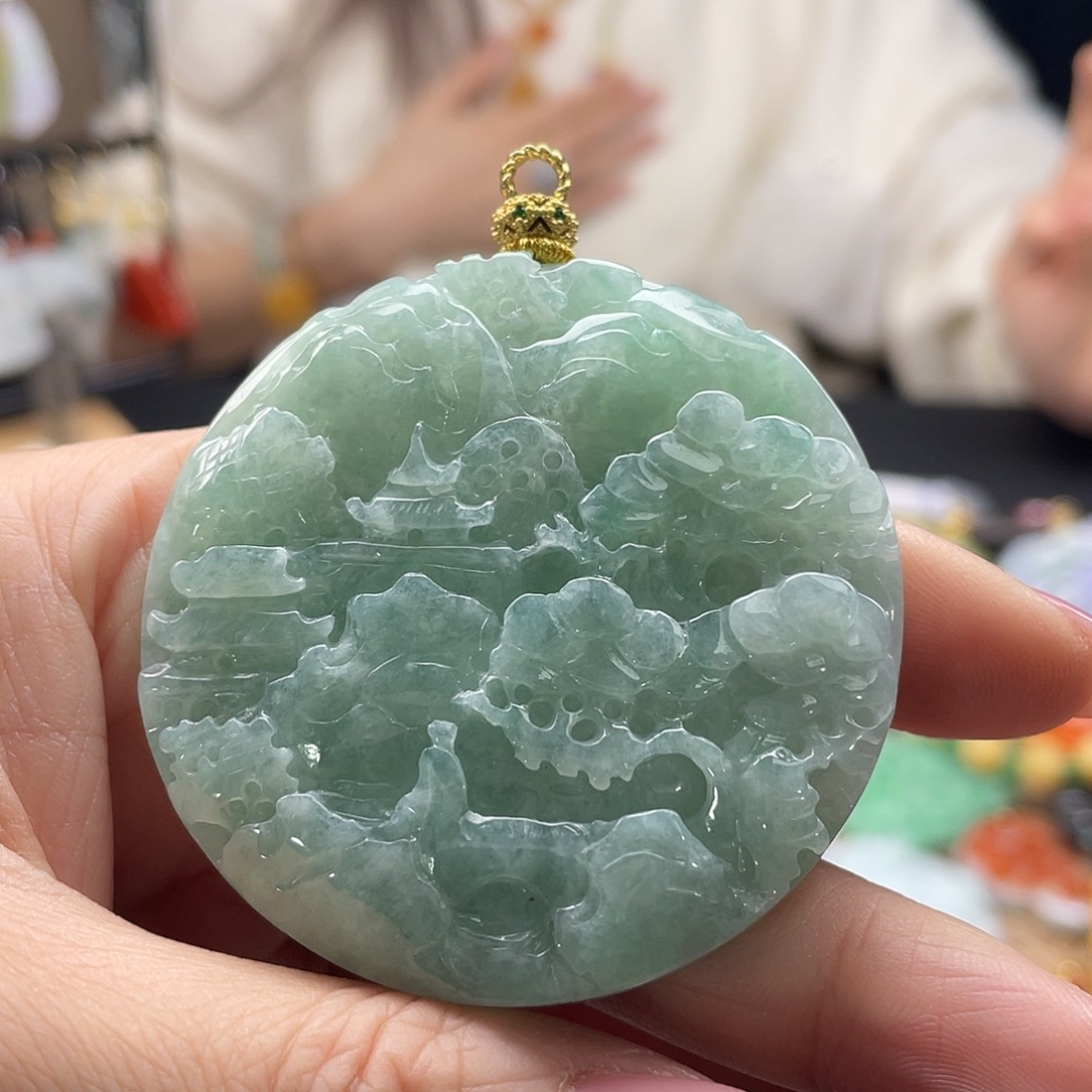 翡翠未镶嵌颈饰待编织