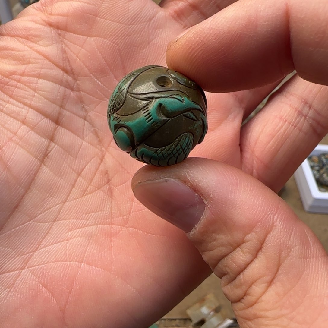 岫岩河磨玉（透闪石质玉）颈饰未镶嵌薯*?