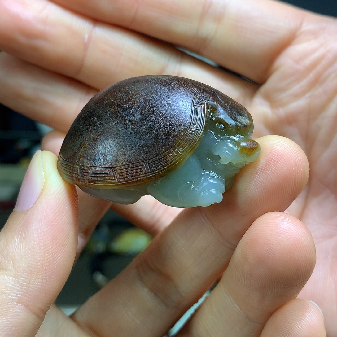 青***面和田玉未镶嵌把件