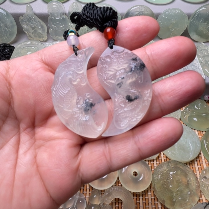 岫玉吊坠(赠链)未镶嵌