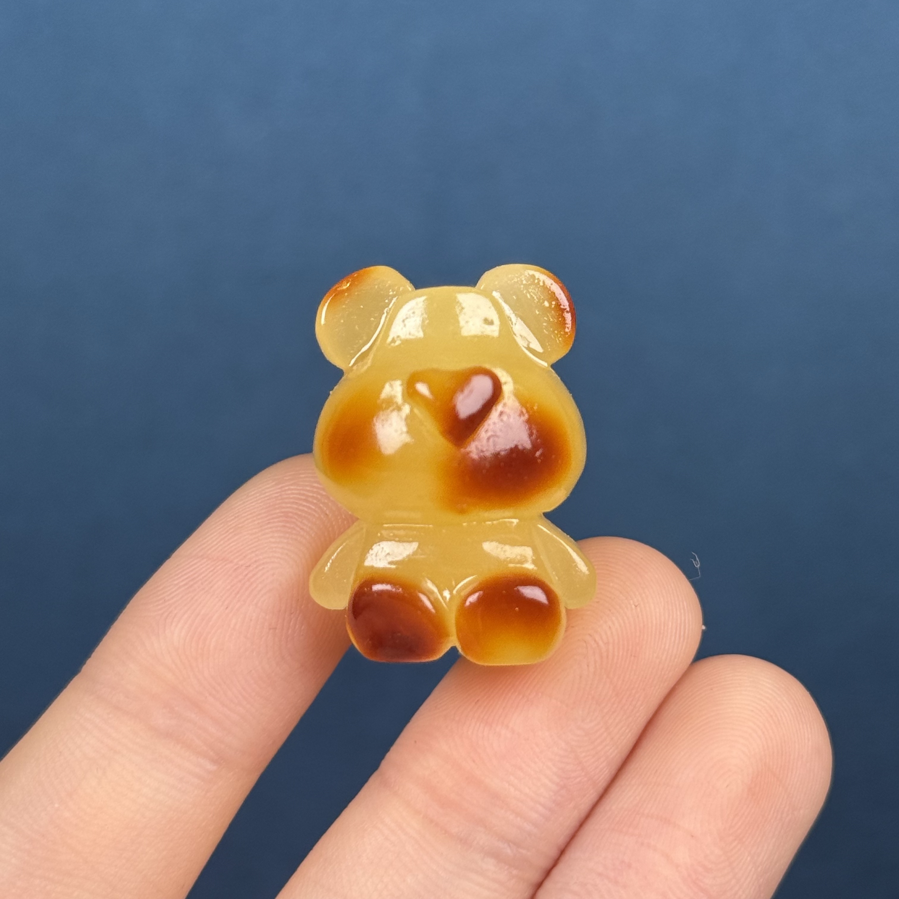 K9457天然原矿蜜蜡 雕刻小熊19*27*19mm 支持鉴定 假一罚十